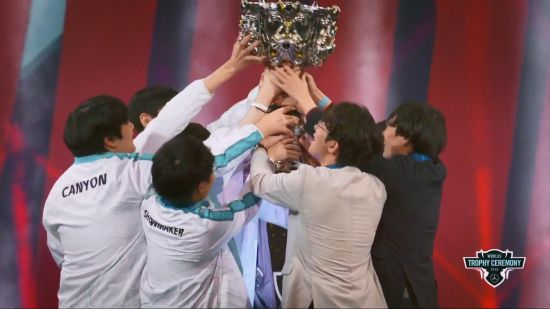 英雄联盟S15总决赛瑞士轮精彩对决即将开启